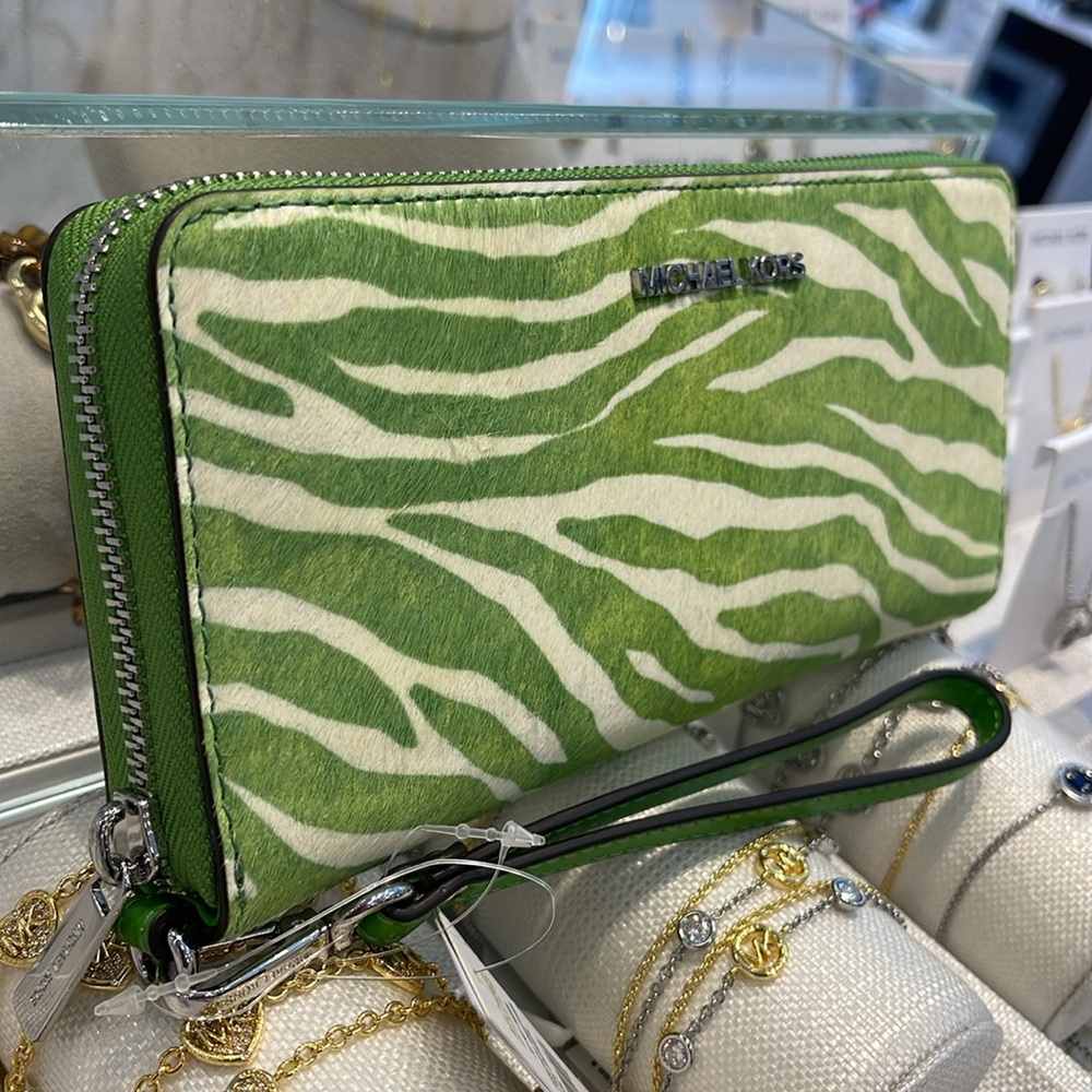 MICHAEL KORS Large Continental Wristlet Phone Case Wallet Exotic Print Hair Calf - Picture 2 of 16